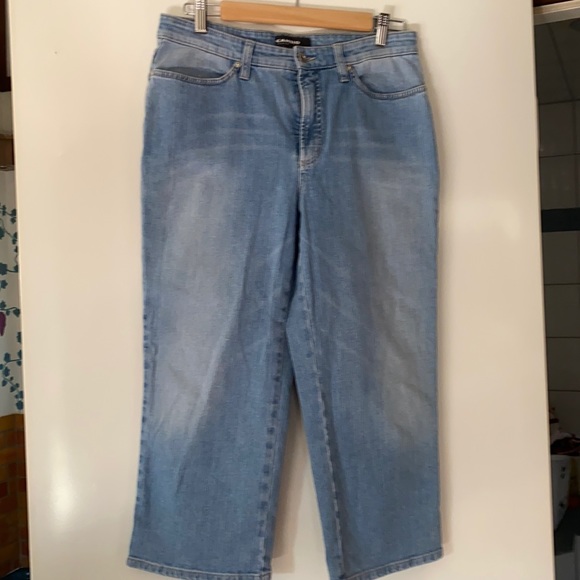 Cambio | Jeans | Cambio Cropped Capri Jeans Style Karen Size 2 | Poshmark